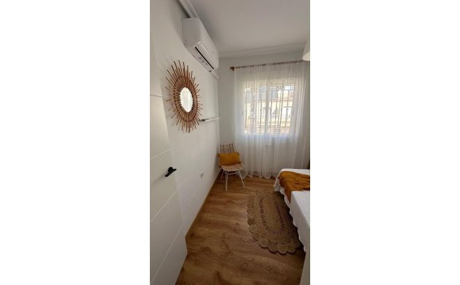 Revente - Town House -
Orihuela Costa - La Zenia