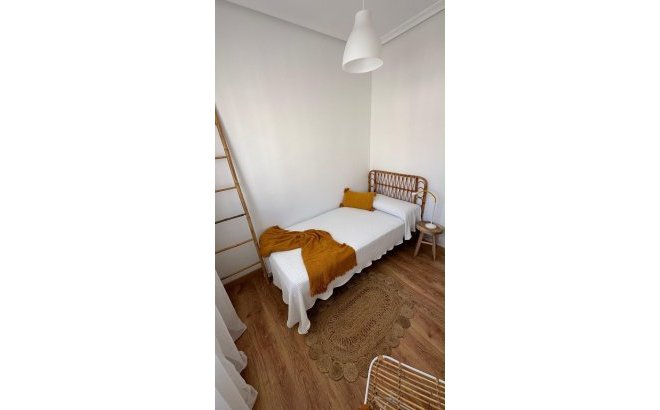 Revente - Town House -
Orihuela Costa - La Zenia