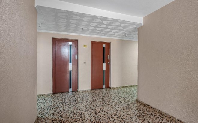 Resale - Apartment -
Torrevieja - Punta Prima