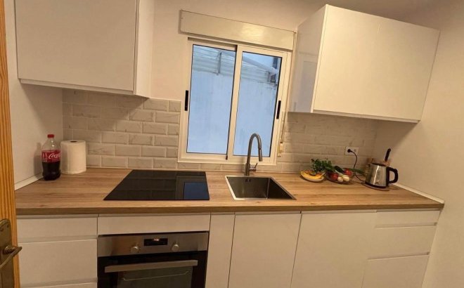 Resale - Apartment -
Torrevieja - Acequion