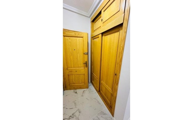 Resale - Apartment -
Torrevieja - Acequion