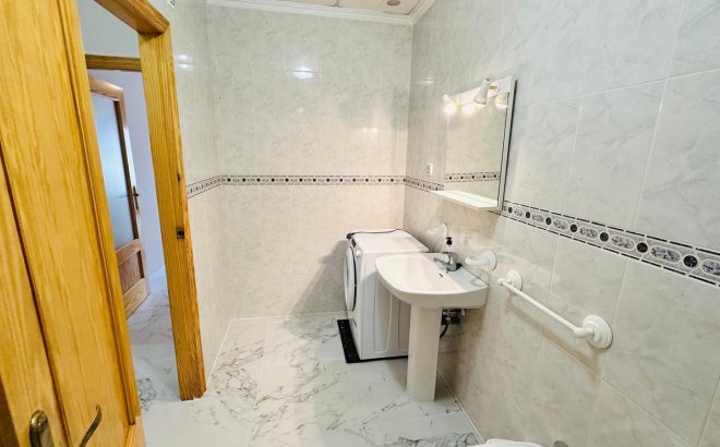 Resale - Apartment -
Torrevieja - Acequion