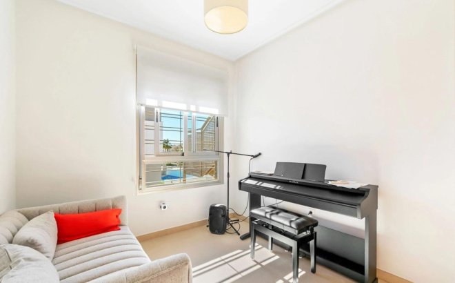 Resale - Penthouse -
Pilar de la Horadada - Costa Blanca