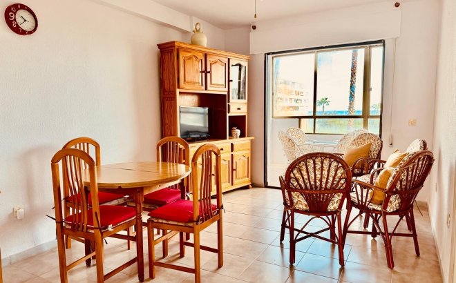 Revente - Appartement -
Torrevieja - Cabo Cervera