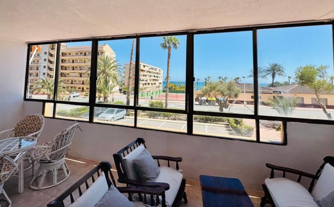 Revente - Appartement -
Torrevieja - Cabo Cervera