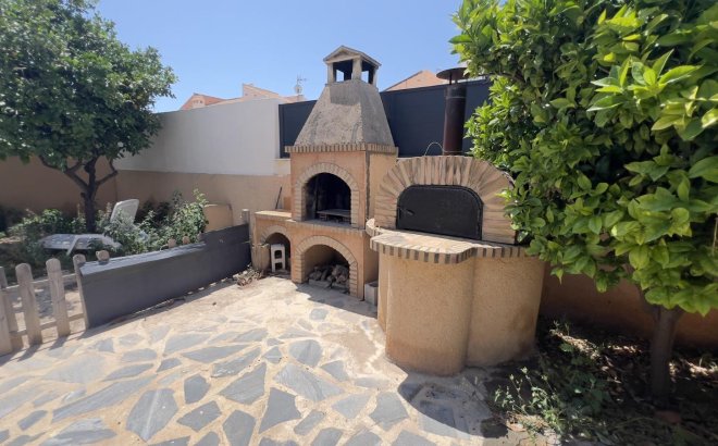 Resale - Villa -
Torrevieja - Aguas Nuevas