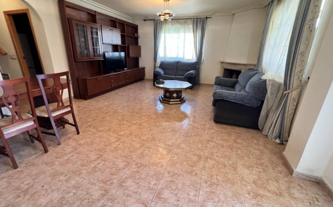 Resale - Villa -
Torrevieja - Aguas Nuevas