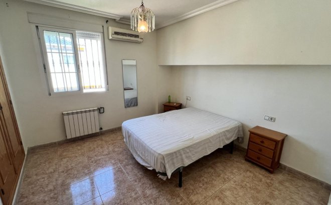 Resale - Villa -
Torrevieja - Aguas Nuevas