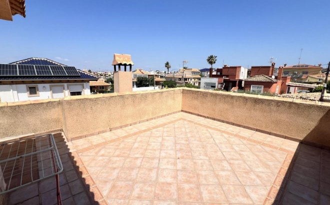 Resale - Villa -
Torrevieja - Aguas Nuevas