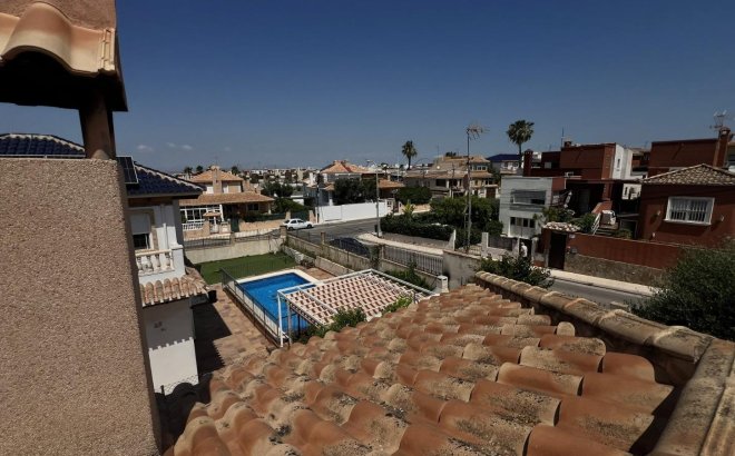 Resale - Villa -
Torrevieja - Aguas Nuevas