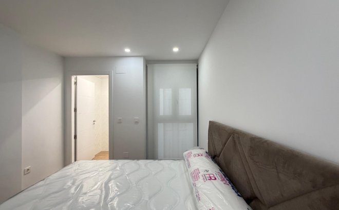 Resale - Apartment -
Torrevieja - Estacion De Autobuses