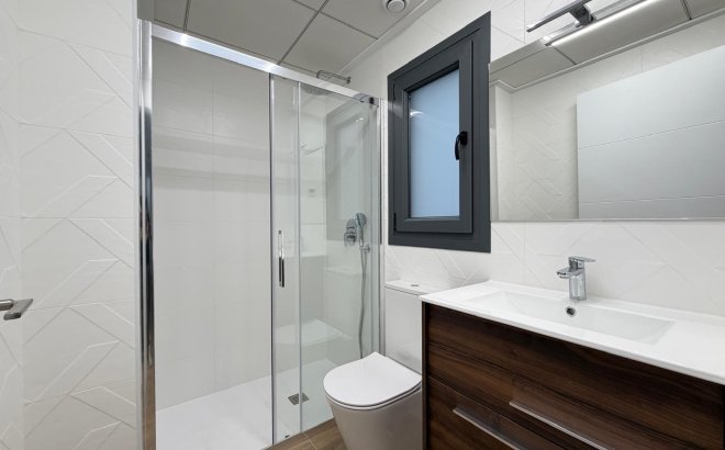Resale - Apartment -
Torrevieja - Estacion De Autobuses