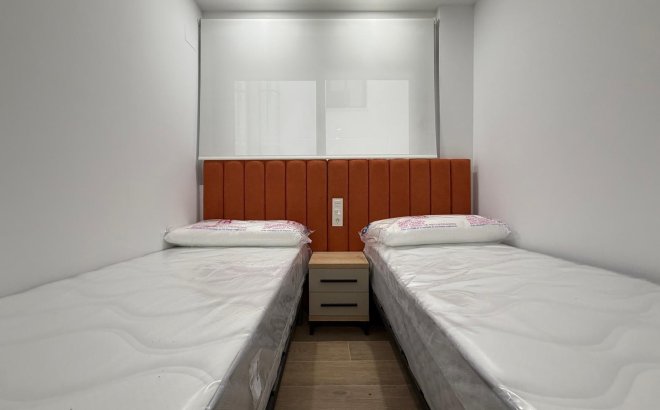 Resale - Apartment -
Torrevieja - Estacion De Autobuses