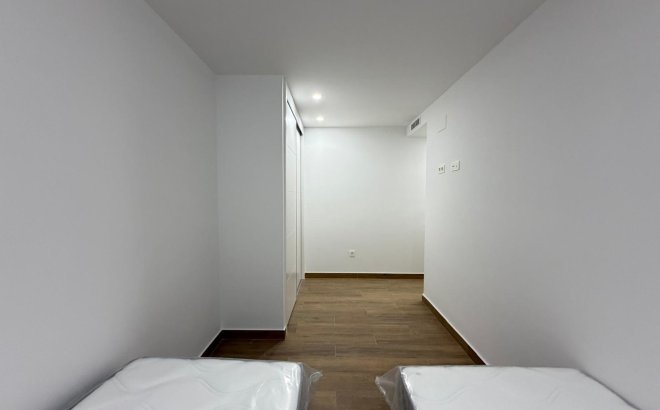Resale - Apartment -
Torrevieja - Estacion De Autobuses