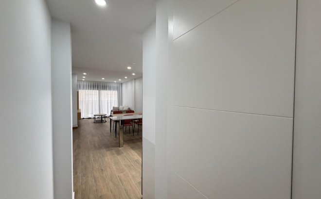 Resale - Apartment -
Torrevieja - Estacion De Autobuses