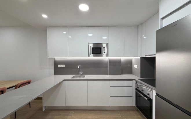 Resale - Apartment -
Torrevieja - Estacion De Autobuses