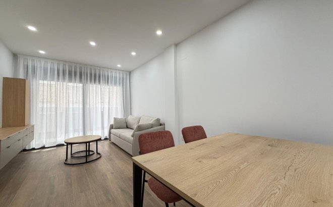 Resale - Apartment -
Torrevieja - Estacion De Autobuses