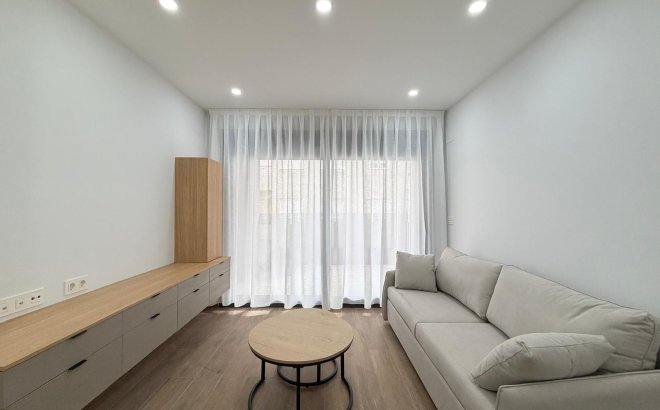 Resale - Apartment -
Torrevieja - Estacion De Autobuses
