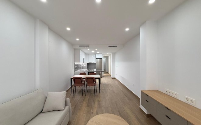 Resale - Apartment -
Torrevieja - Estacion De Autobuses