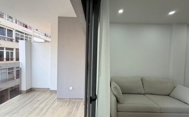 Resale - Apartment -
Torrevieja - Estacion De Autobuses