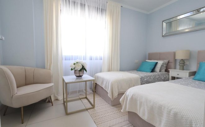 Resale - Dúplex -
Orihuela Costa - Costa Blanca