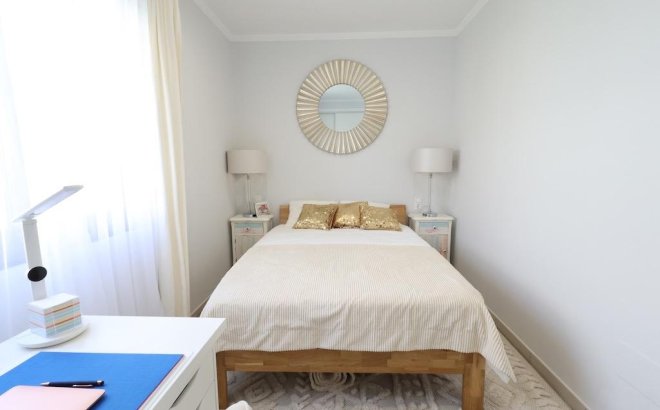 Resale - Dúplex -
Orihuela Costa - Costa Blanca