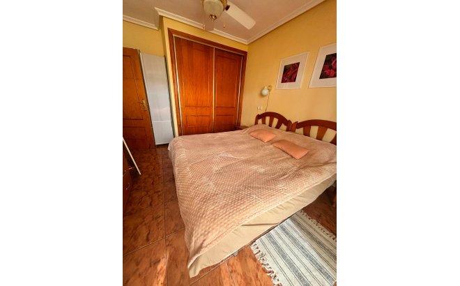 Resale - Apartment -
Torrevieja - Estacion De Autobuses