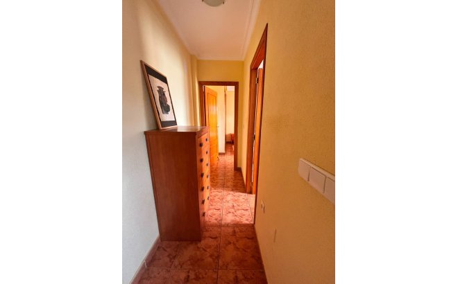 Resale - Apartment -
Torrevieja - Estacion De Autobuses