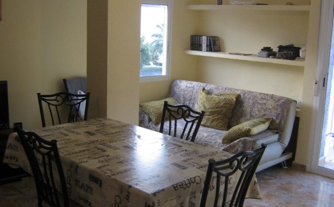 Resale - Apartment -
Torrevieja - Estacion De Autobuses