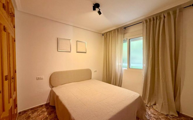Resale - Apartment -
Torrevieja - Playa del Cura