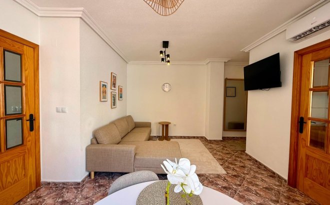 Resale - Apartment -
Torrevieja - Playa del Cura