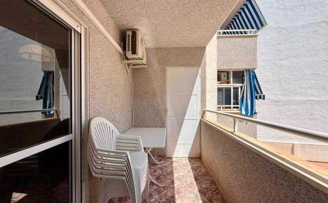 Resale - Apartment -
Torrevieja - Playa del Cura