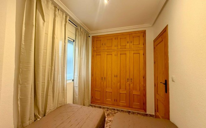 Resale - Apartment -
Torrevieja - Playa del Cura