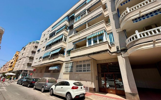 Resale - Apartment -
Torrevieja - Playa del Cura