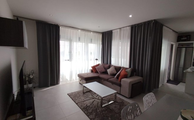 Resale - Apartment -
Orihuela Costa - Los Dolses