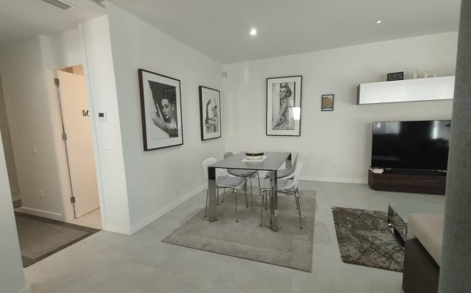 Resale - Apartment -
Orihuela Costa - Los Dolses