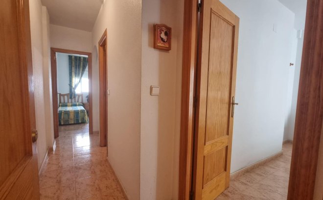 Resale - Apartment -
Torrevieja - Centro