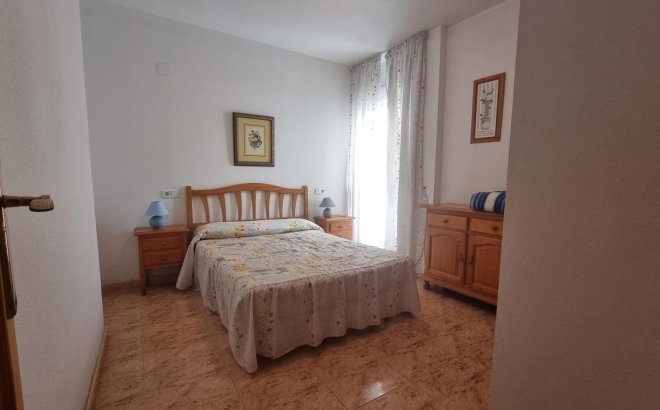 Resale - Apartment -
Torrevieja - Centro