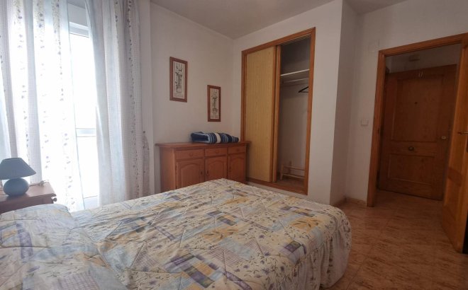 Resale - Apartment -
Torrevieja - Centro