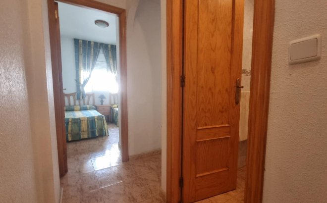 Resale - Apartment -
Torrevieja - Centro