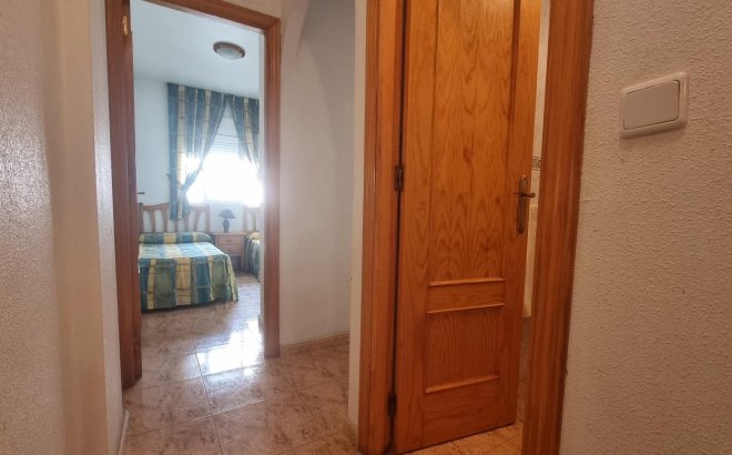 Resale - Apartment -
Torrevieja - Centro