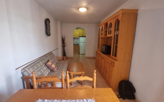 Resale - Apartment -
Torrevieja - Centro