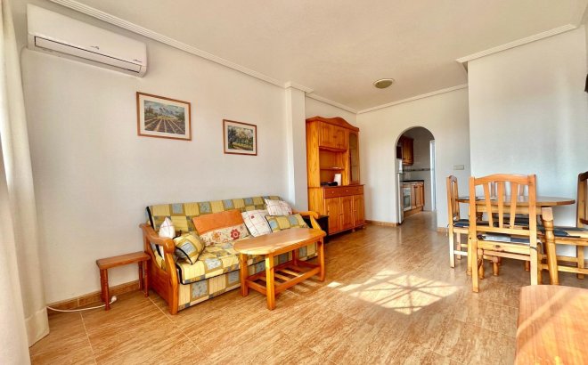 Resale - Bungalow -
Orihuela Costa - La Chismosa