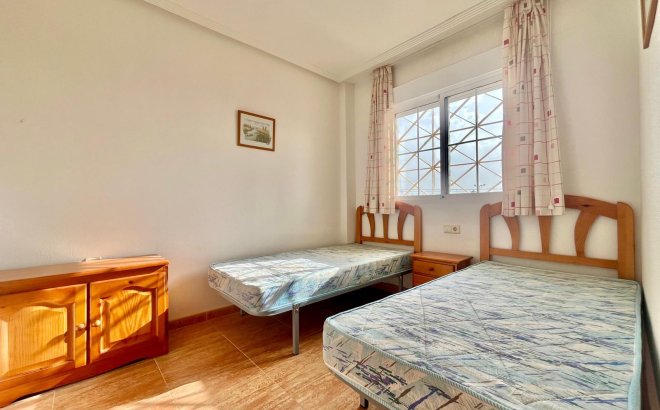 Resale - Bungalow -
Orihuela Costa - La Chismosa