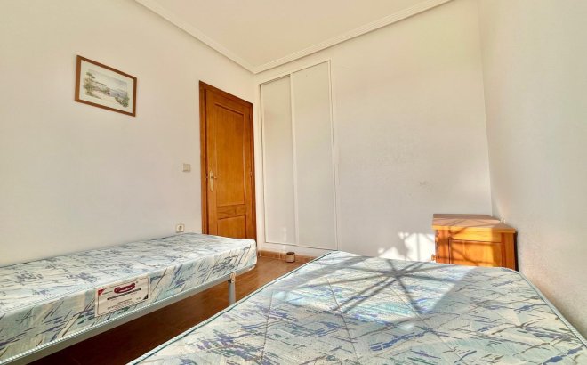 Resale - Bungalow -
Orihuela Costa - La Chismosa