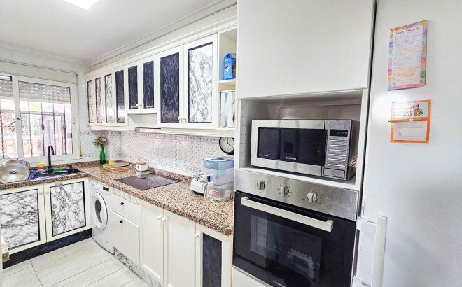 Revente - Villa -
Orihuela Costa - Cabo Roig