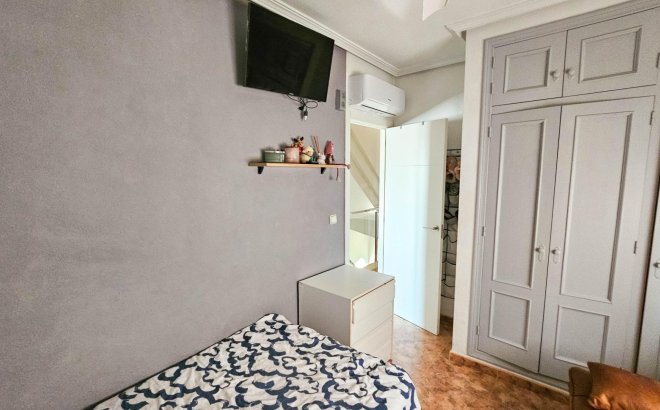 Revente - Villa -
Orihuela Costa - Cabo Roig