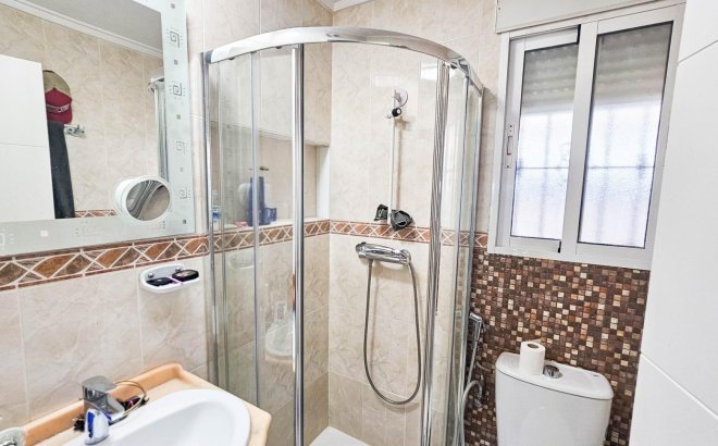 Revente - Villa -
Orihuela Costa - Cabo Roig