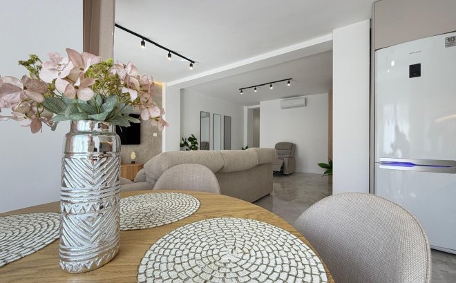 Resale - Penthouse -
Torrevieja - Playa del Cura