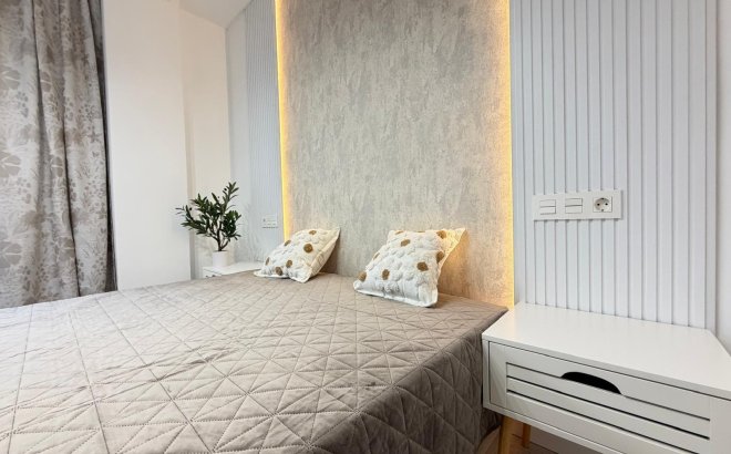 Resale - Penthouse -
Torrevieja - Playa del Cura